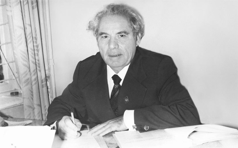 Дом хрустальный на горе… - i_024.jpg