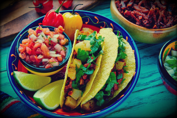 Уличная еда: рецепты блюд современного стрит-фуда - i_021.jpg