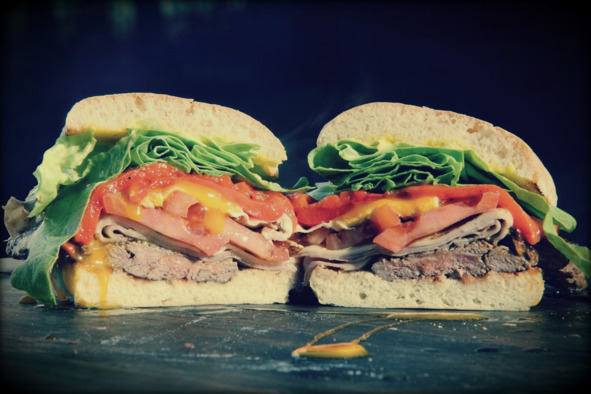 Уличная еда: рецепты блюд современного стрит-фуда - i_051.jpg