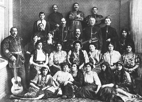 Цыганская песня: от «Яра» до Парижа - i_010.jpg