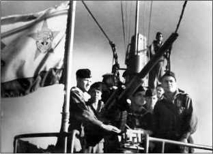 Героические корабли Великой Отечественной<br />(Гвардейские и Краснознаменные) - i_226.jpg