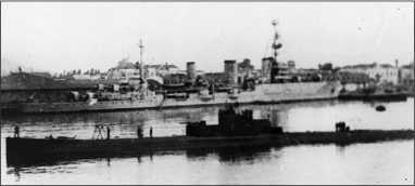 Героические корабли Великой Отечественной<br />(Гвардейские и Краснознаменные) - i_258.jpg