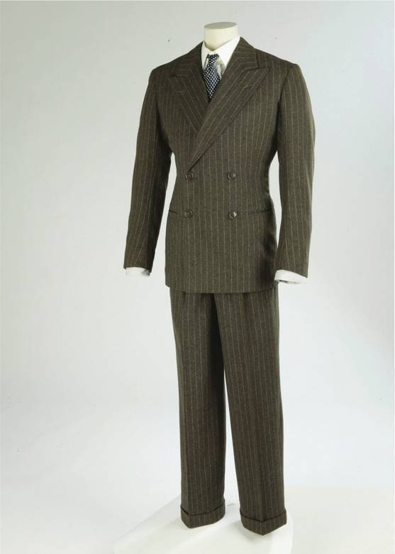 Костюм: стиль, форма, функция - i_006.jpg