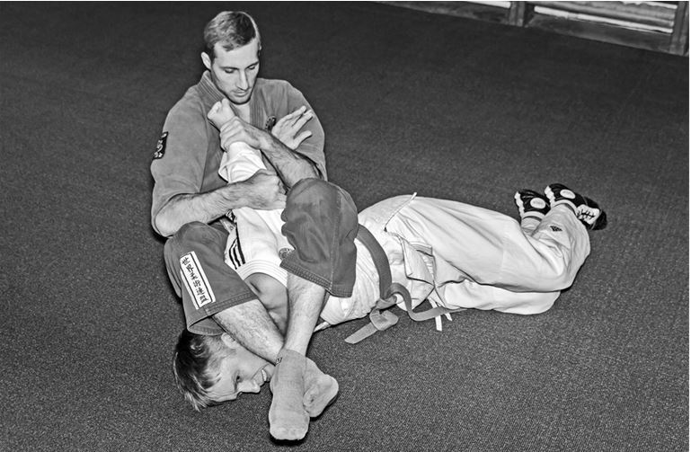 Боевые искусства. Путь к вершине мастерства - i_004.jpg