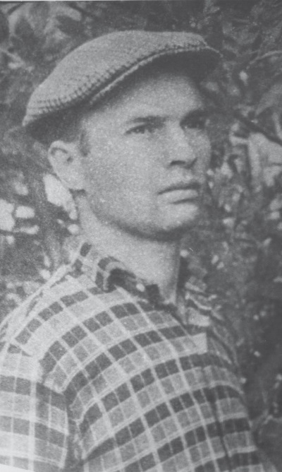 Мы здесь живем. В 3-х томах. Том 1 - i_001.jpg