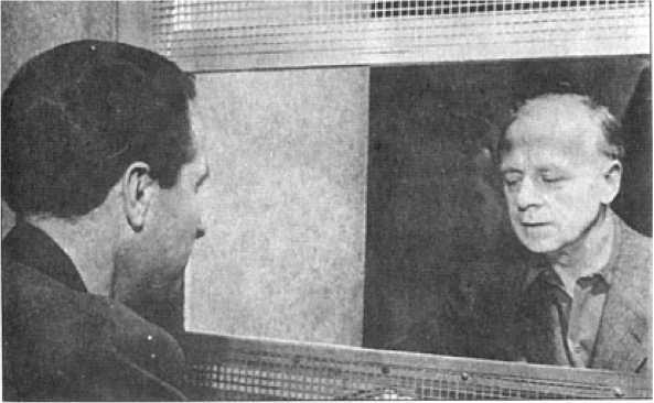 Пакт Молотова-Риббентропа. Тайна секретных протоколов - i_011.jpg