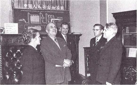 На качелях XX века - i_084.jpg