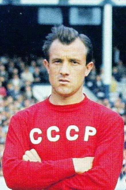 Мяч круглый, поле скользкое (СИ) - i_008.jpg