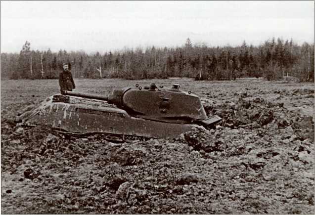 Первые Т-34<br />(Боевое применение) - i_017.jpg