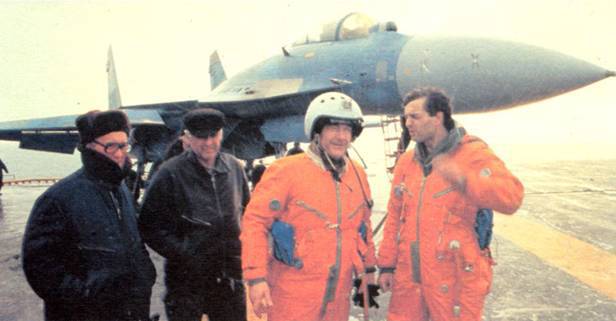 Мир Авиации 1994 Спецвыпуск Крылья над морем - pic_3.jpg