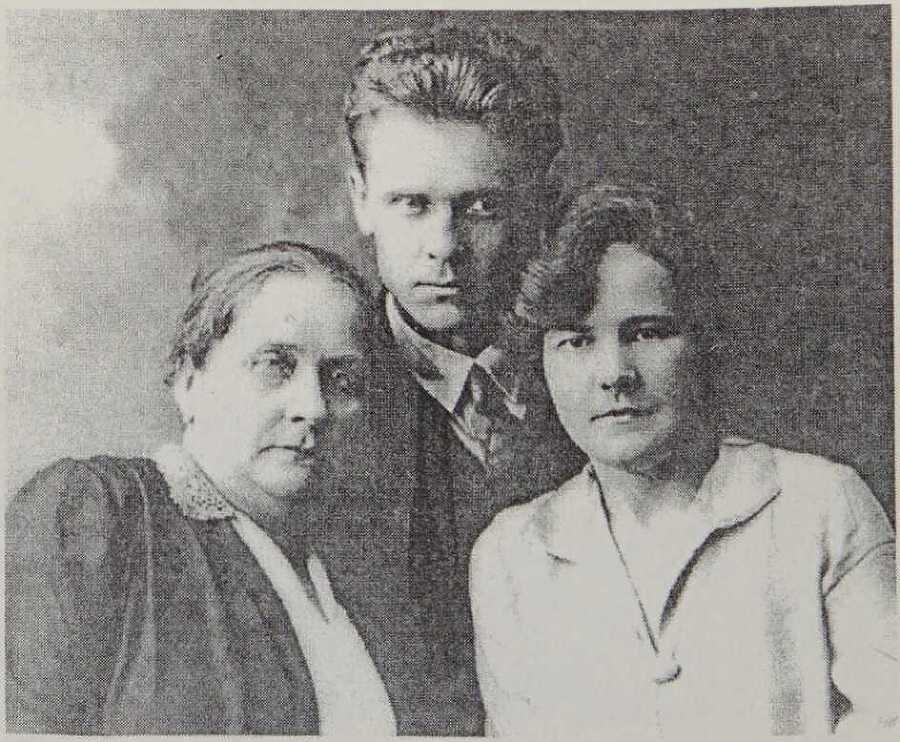 Они украли бомбу для Советов - i_023.jpg