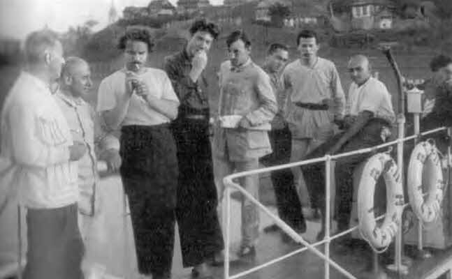 Илья Ильф, Евгений Петров. Книга 1 - i_044.jpg