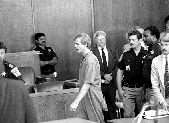 Как воспитать монстра. Исповедь отца серийного убийцы - i_007.jpg