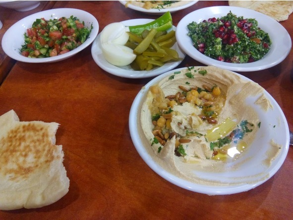 Иерусалим и его обитатели. Иерусалимские прогулки - image9_57b465f6616b280700241631_jpg.jpeg