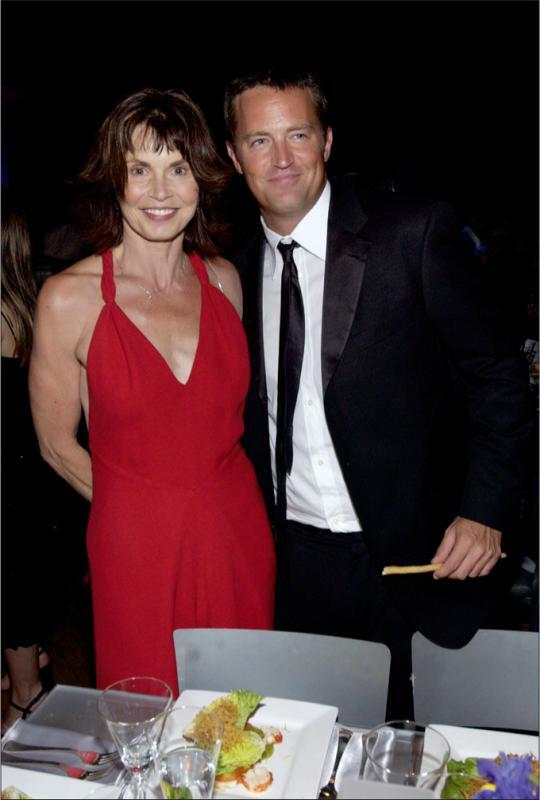 Друзья, любимые и одна большая ужасная вещь. Автобиография Мэттью Перри - p_28.jpg