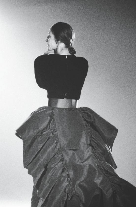 Плисецкая. Стихия по имени Майя. Портрет на фоне эпохи - i_029.jpg