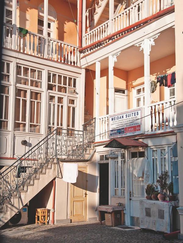 Тбилиси. Биография города - i_060.jpg