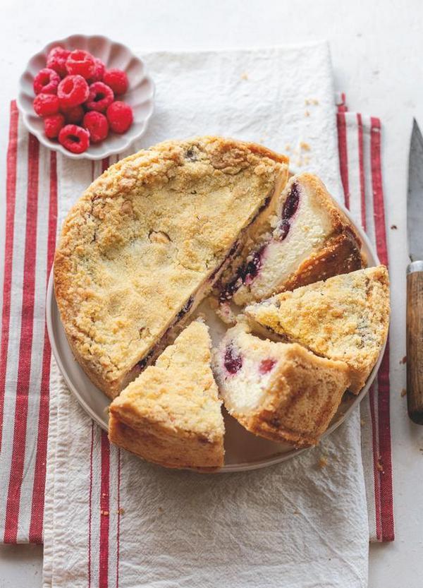 Творог, сдоба и любовь. Нежные рецепты для всей семьи. От сырников и запеканок до чизкейка и штоллена - i_030.jpg