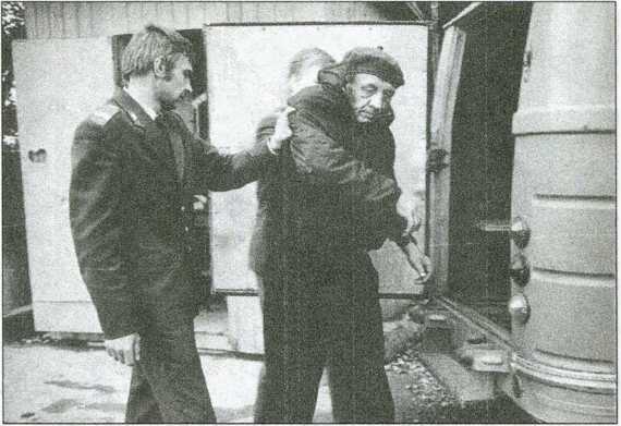 Эпоха Брежнева: советский ответ на вызовы времени, 1964-1982 - i_025.jpg