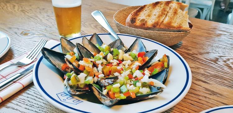 Испания изнутри. Как на самом деле живут в стране фламенко и сиесты? - i_045.jpg