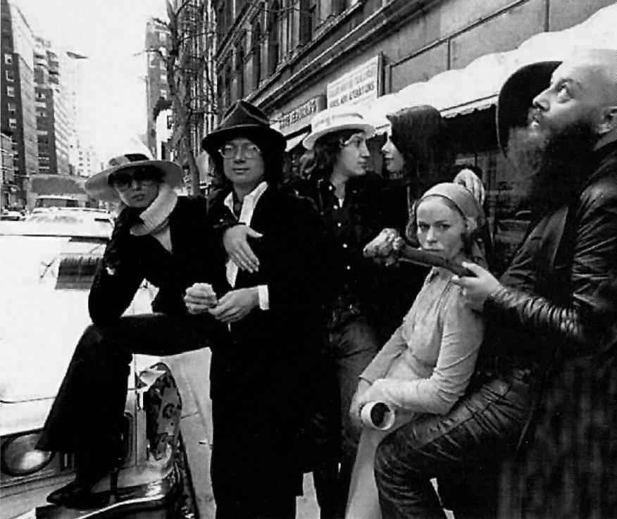 Это я — Елена: Интервью с самой собой. Стихотворения - i_015.jpg