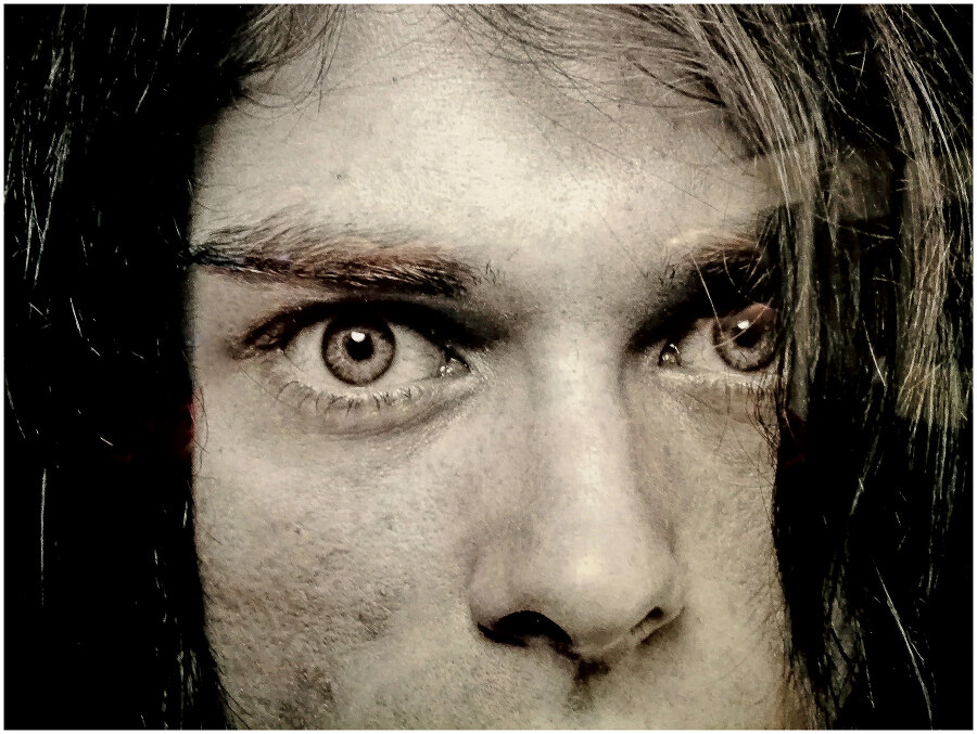 Курт Кобейн. Падший ангел рок-н-ролла - i_004.jpg