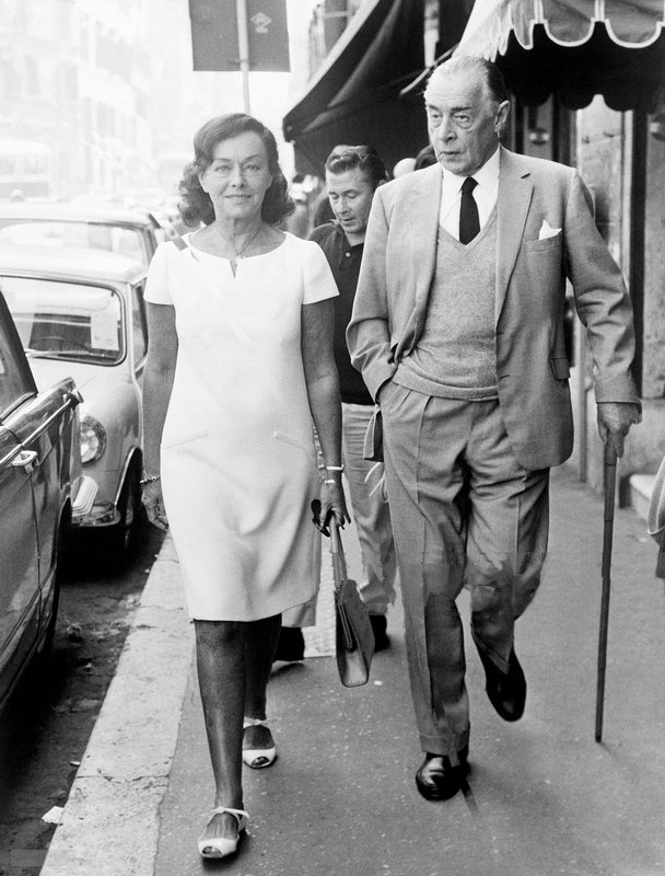 Ремарк. «Как будто всё в последний раз» - i_057.jpg