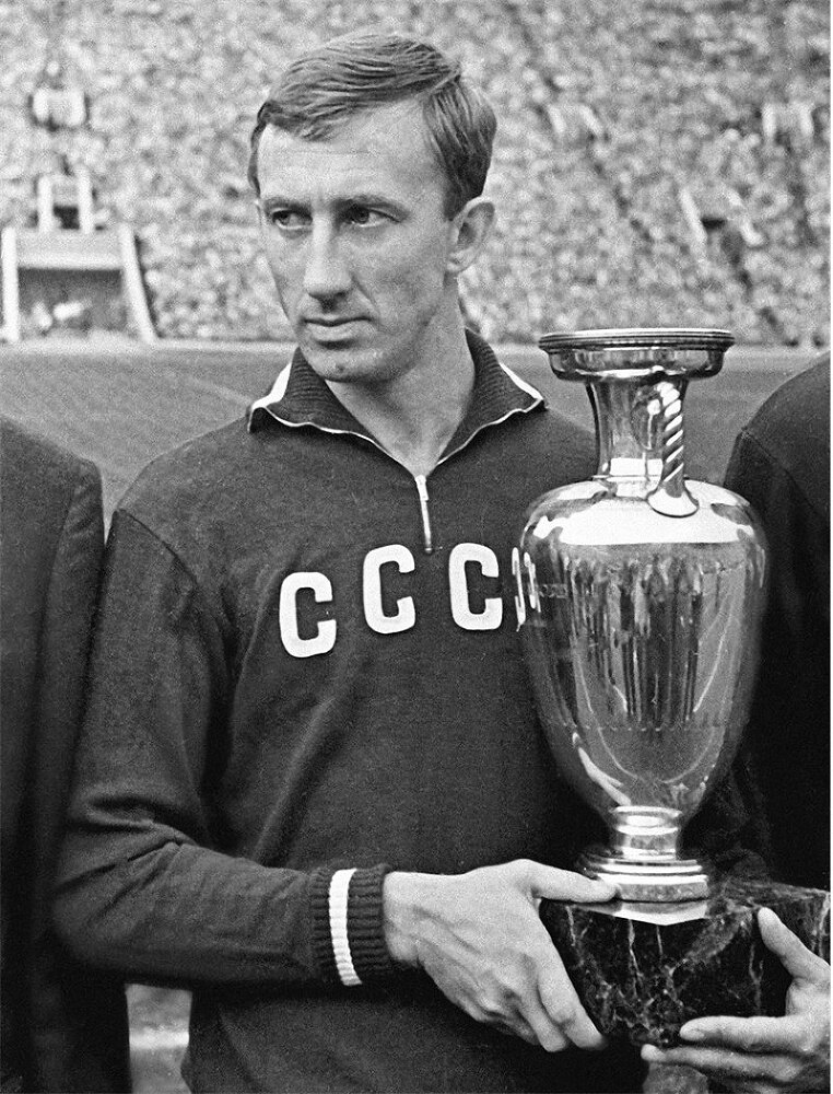 Пеле. Бразильская самба. Неспортивные заметки - i_004.jpg