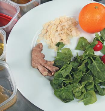 Вегетарианская кухня - spinach_salad.jpg