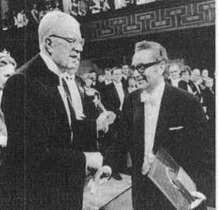 Когда фотон встречает электрон. Фейнман. Квантовая электродинамика - _44.jpg