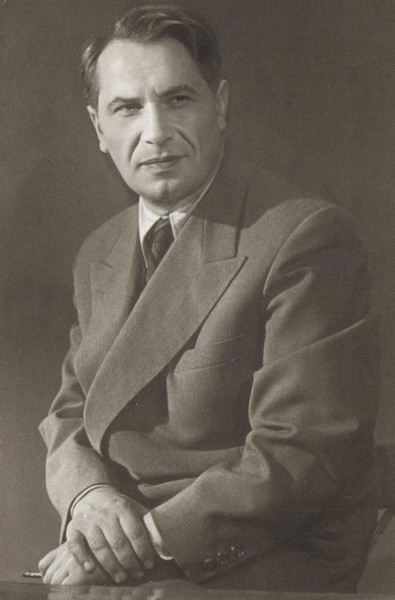 Марк Бернес в воспоминаниях современников - i_001.jpg