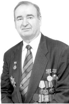 От солдата до генерала. Воспоминания о войне - i_002.jpg