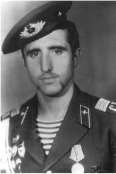 От солдата до генерала. Воспоминания о войне - i_012.jpg