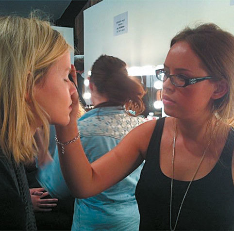 Секреты красоты девушки онлайн - i_016.jpg