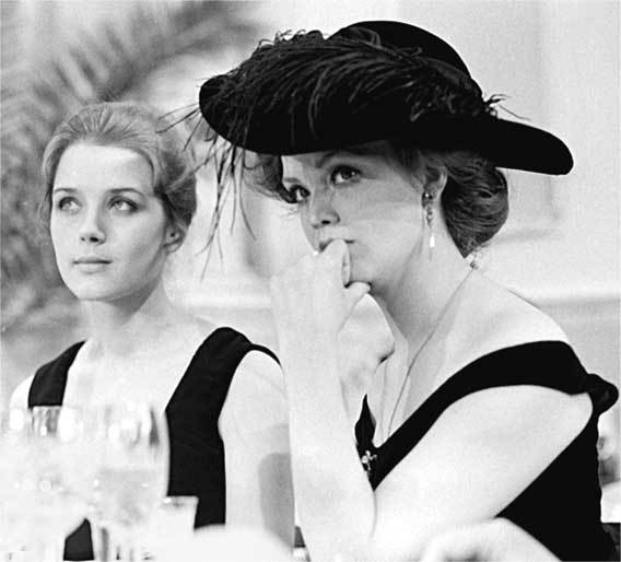 Ирина Алферова. Любимая женщина красавца Абдулова - i_014.jpg