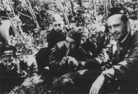 Симонов и война - i_019.jpg