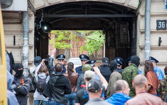 Принимаем огонь на себя! - doc2fb_image_02000005.jpg