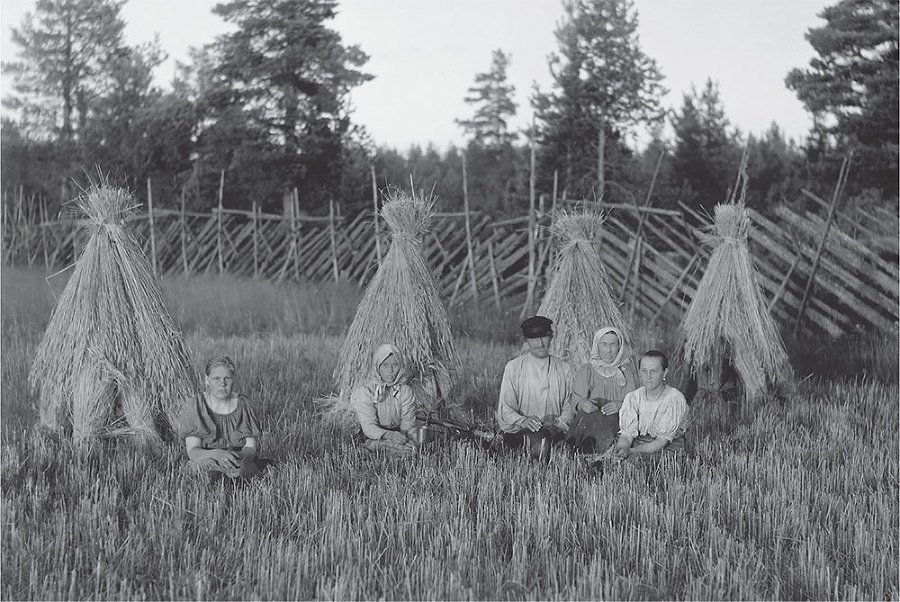 «Душа грустит о небесах…» Стихотворения и поэмы - i_013.jpg