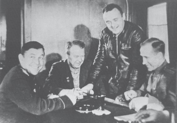 108 минут, изменившие мир - i_038.jpg