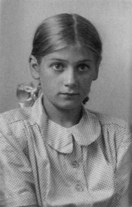 Маленькая девочка из «Метрополя» - i_020.jpg