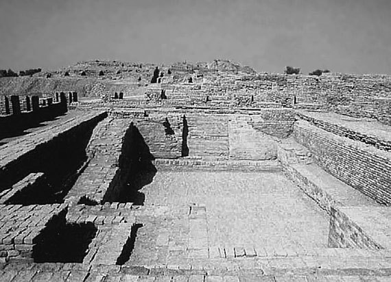 100 великих загадок Индии - i_012.jpg