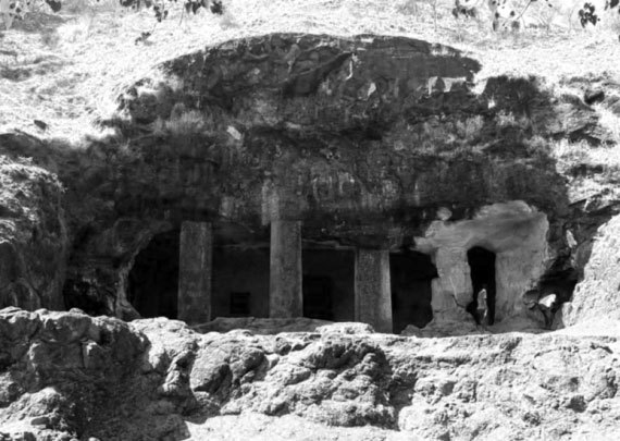 100 великих загадок Индии - i_037.jpg