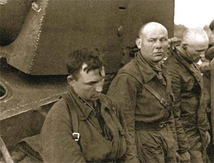 22 июня – 9 мая. Великая Отечественная война - img177703b141694e13a0d25ad95199766c.jpg