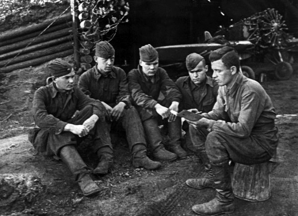 Истребители. «Прикрой, атакую!» - i_018.jpg