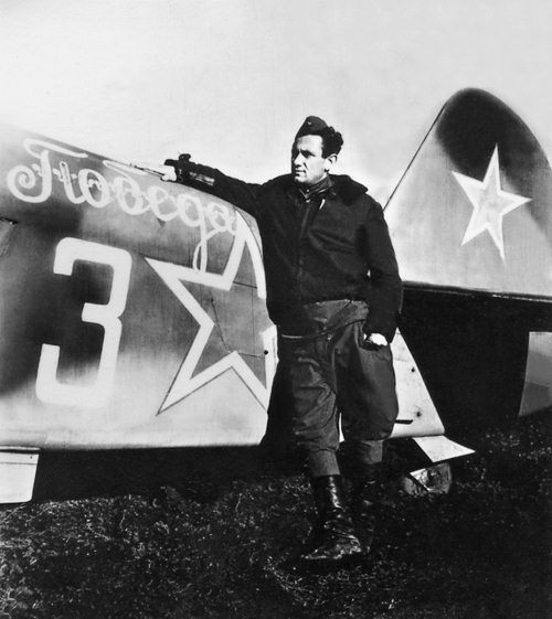 Истребители. «Прикрой, атакую!» - i_041.jpg