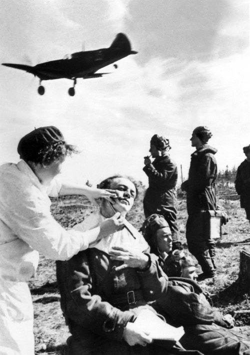 Истребители. «Прикрой, атакую!» - i_046.jpg