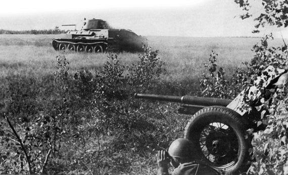 Танкисты. «Мы погибали, сгорали…» - i_004.jpg