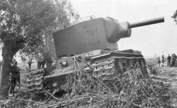 Танкисты. «Мы погибали, сгорали…» - i_015.jpg