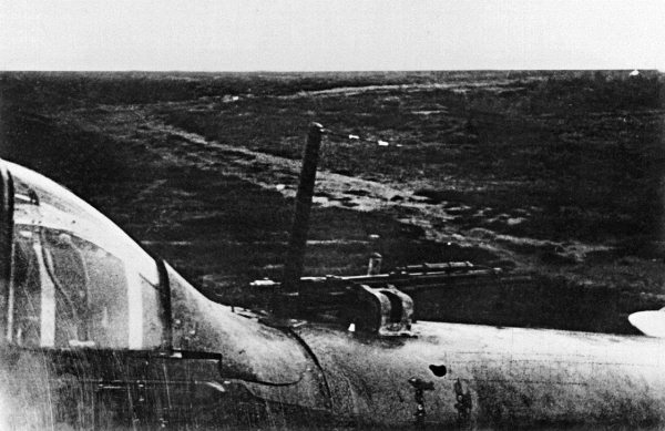 Штурмовики. «Мы взлетали в ад» - i_007.jpg