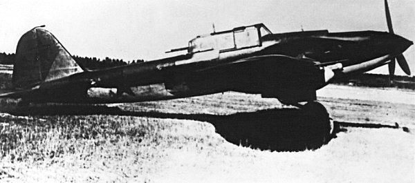 Штурмовики. «Мы взлетали в ад» - i_008.jpg